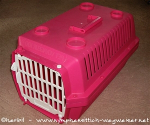 Katzenbox: ca. 30 cm L x 47 cm T x 28 cm H