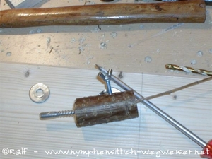 Flügelschraube eindrehen