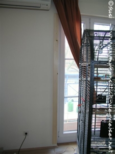 Latten an die Wand dübeln