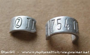 entfernter, offener Fußring mit sichtbarer Sollbruchstelle