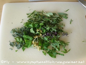 Kräuter grob hacken